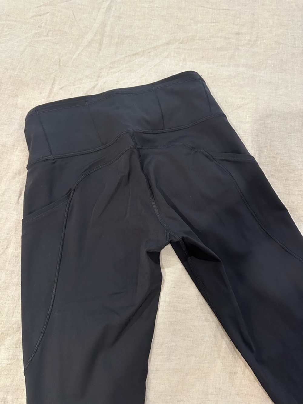 Lululemon Black High Rise Leggings Size 6 | Side Pockets - Picture 4 of 6